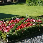 School House And Tea Garden Отель типа 